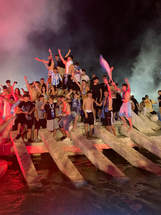 Pescara promosso in B, festeggiamenti per tutta la notte